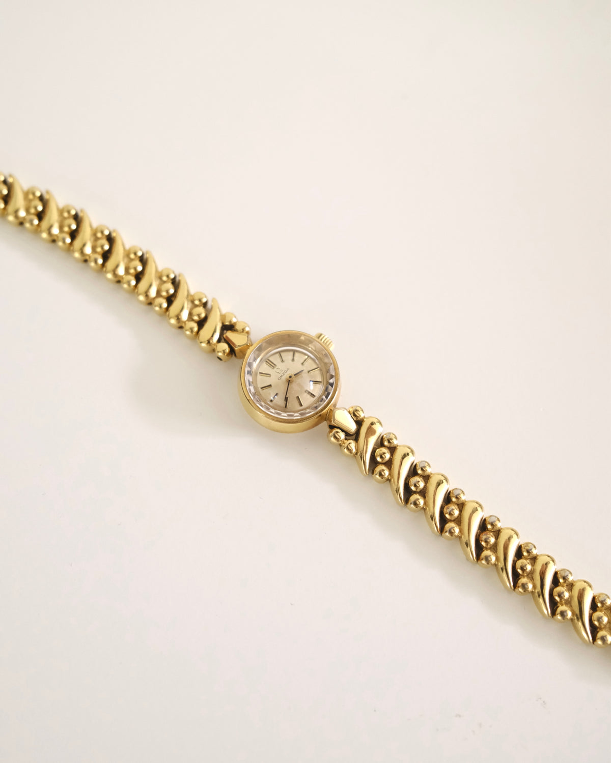 Vintage Omega Gold-Tone Manual Winding Watch | Elegant Swiss Mechanical Ladies Watch with Omega Box
