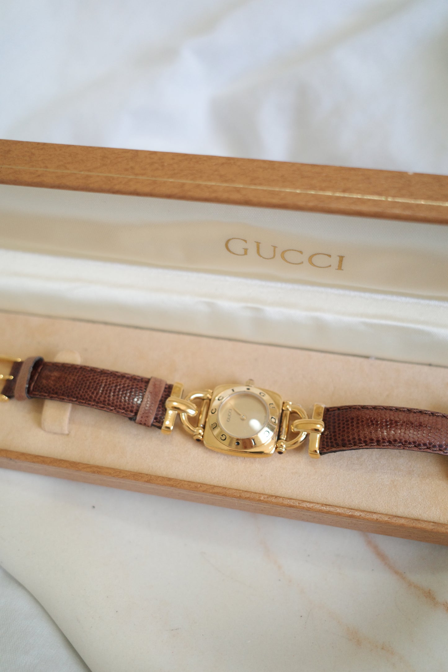 Vintage Gucci 6300L Horsebit Watch – Gold Tone & Brown Leather Swiss Made Timepiece