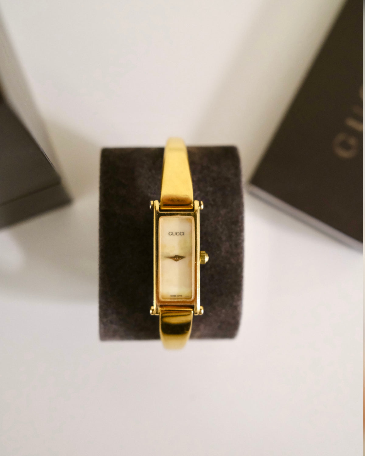 Vintage Gucci 1500L Gold Watch | Mother of Pearl Dial | Elegant Gold Bangle Bracelet | Classic Designer Timepiece