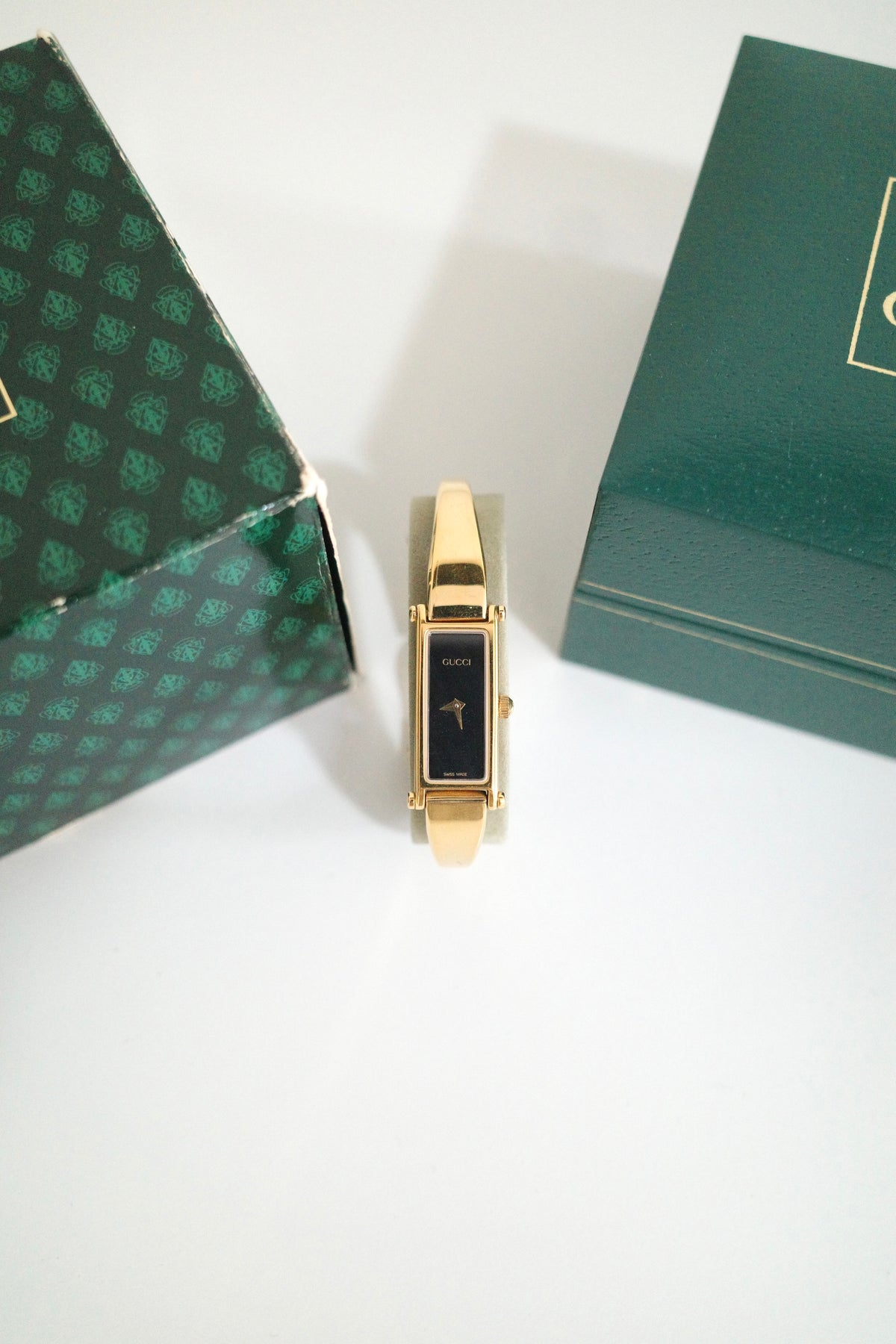 Vintage Gucci 1500L Gold Watch | Black Dial | Elegant Gold Bangle Bracelet | Classic Designer Timepiece