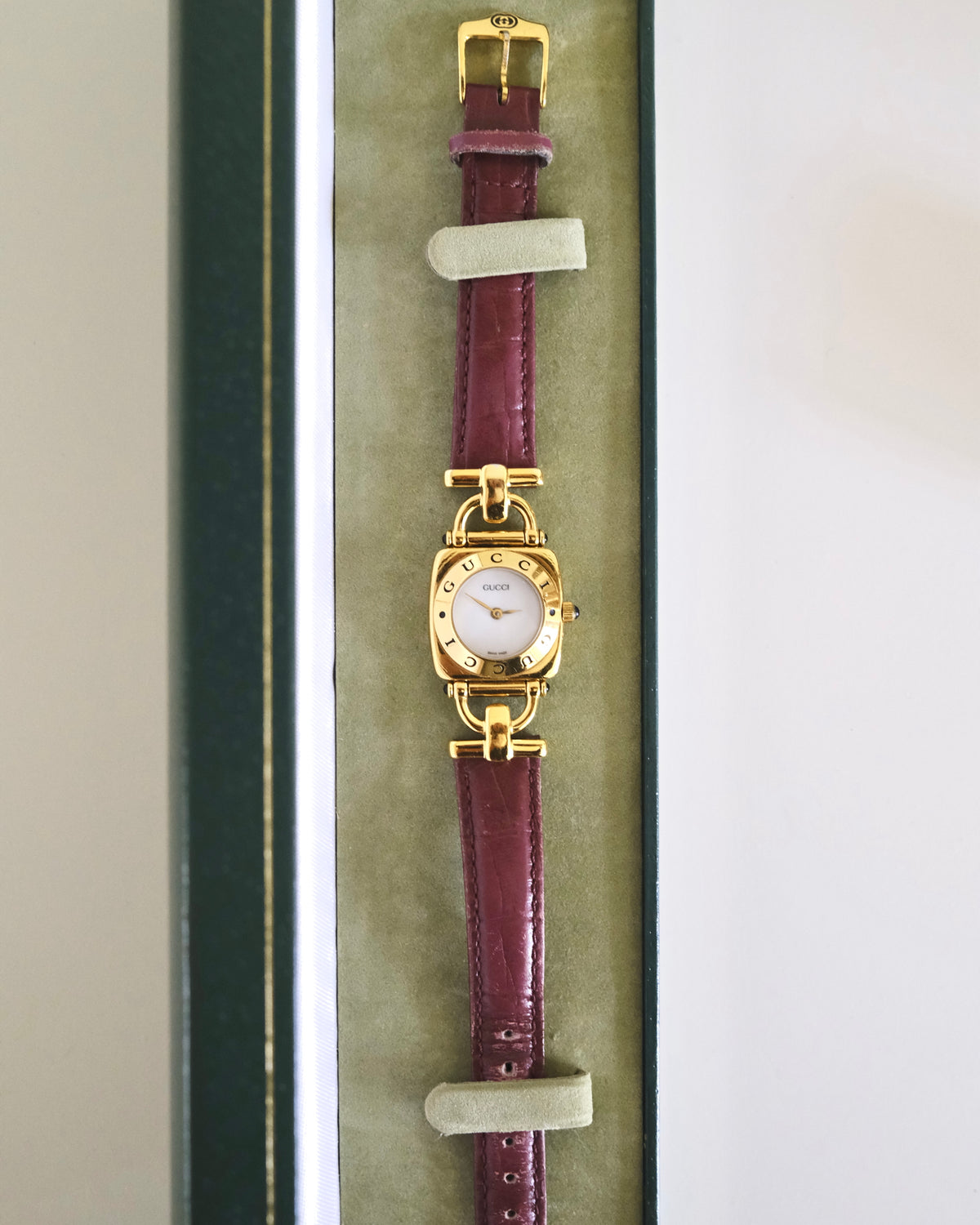 Vintage Gucci 6300L Gold Watch – Burgundy Leather Strap