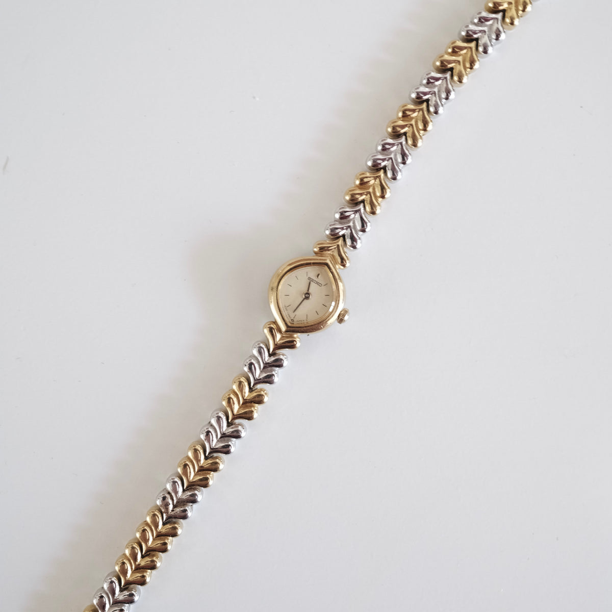 Vintage Seiko Two-Tone Leaf Link Bracelet Watch