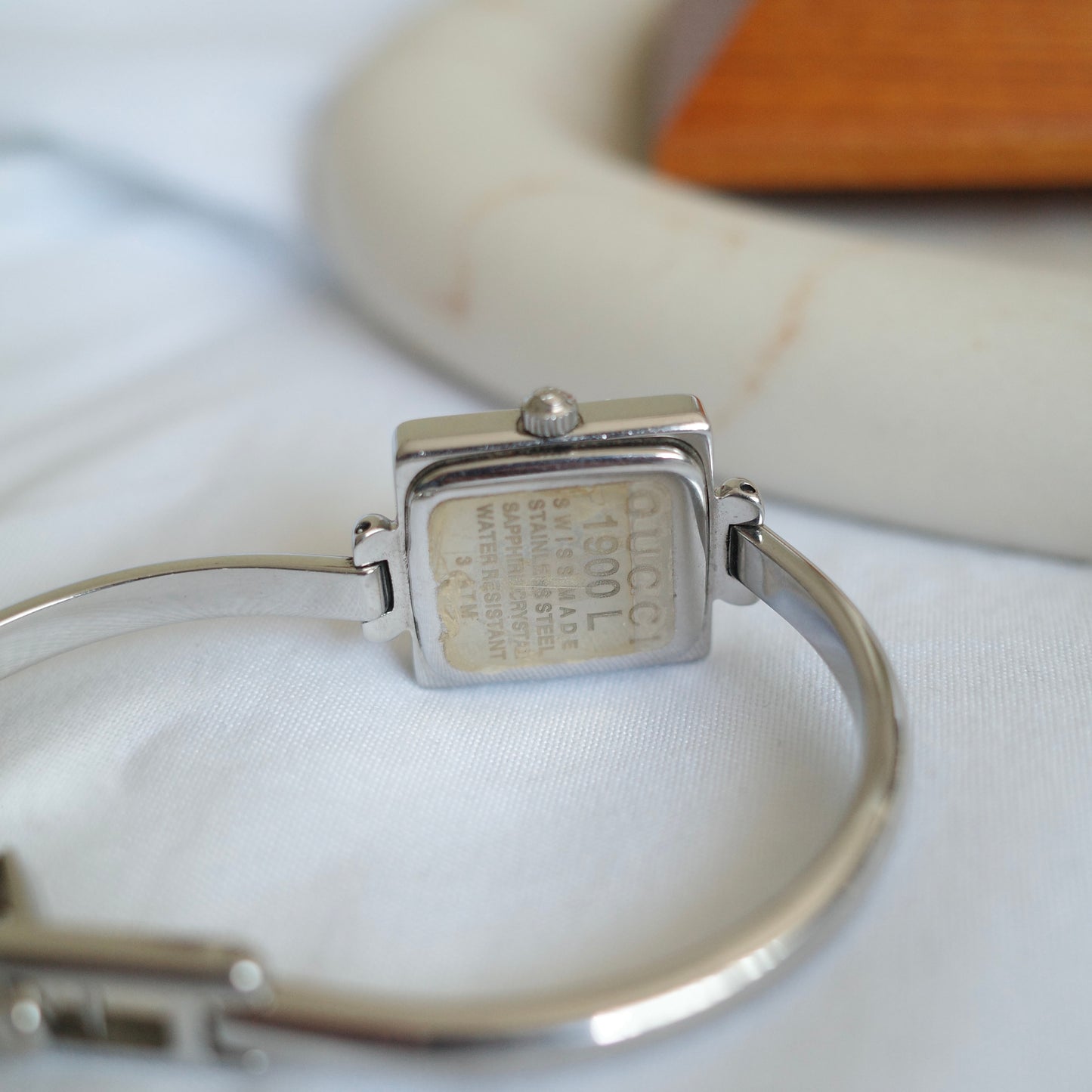 Vintage Gucci 1900L Silver Bangle Watch