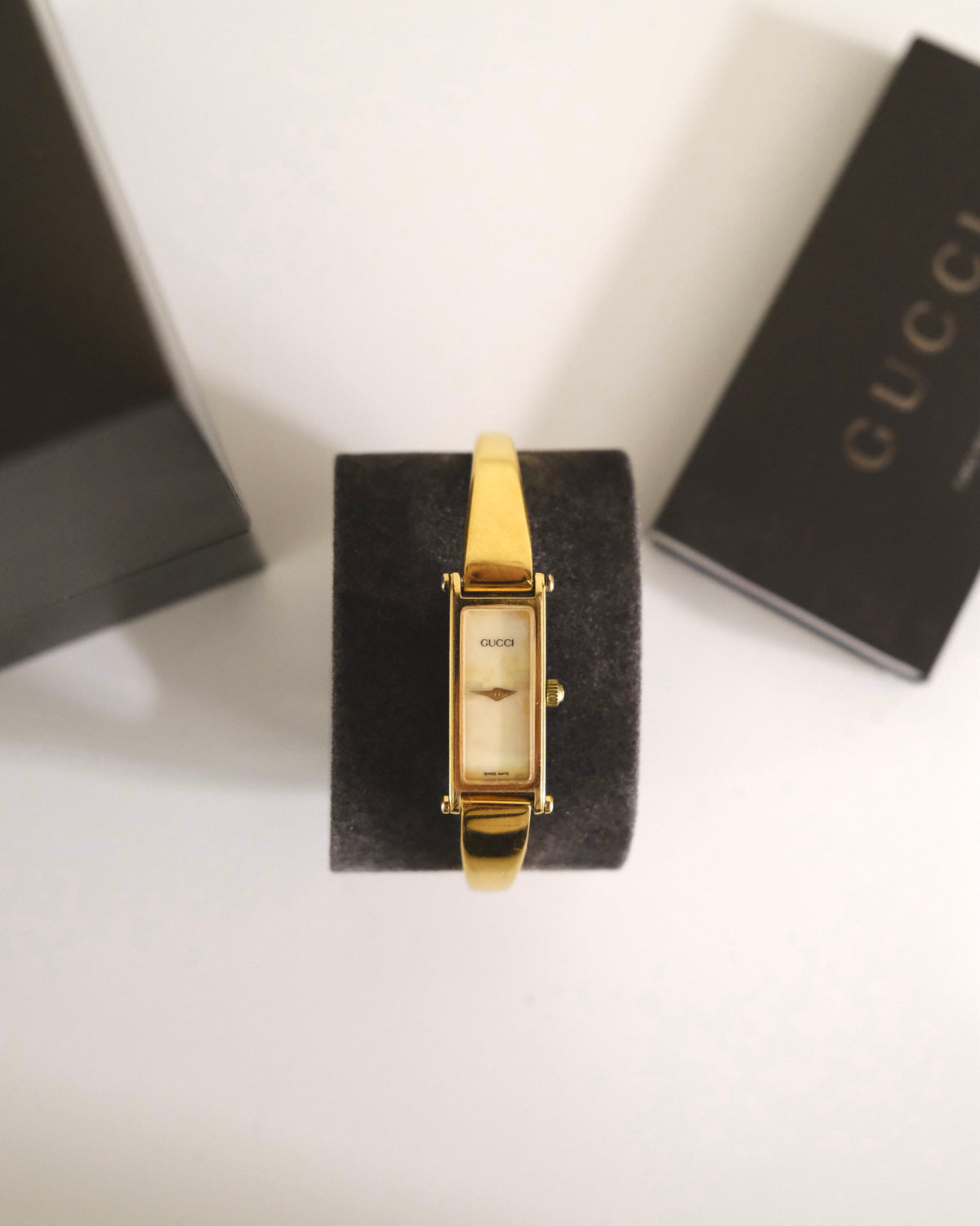 Vintage Gucci 1500L Gold Watch | Mother of Pearl Dial | Elegant Gold Bangle Bracelet | Classic Designer Timepiece