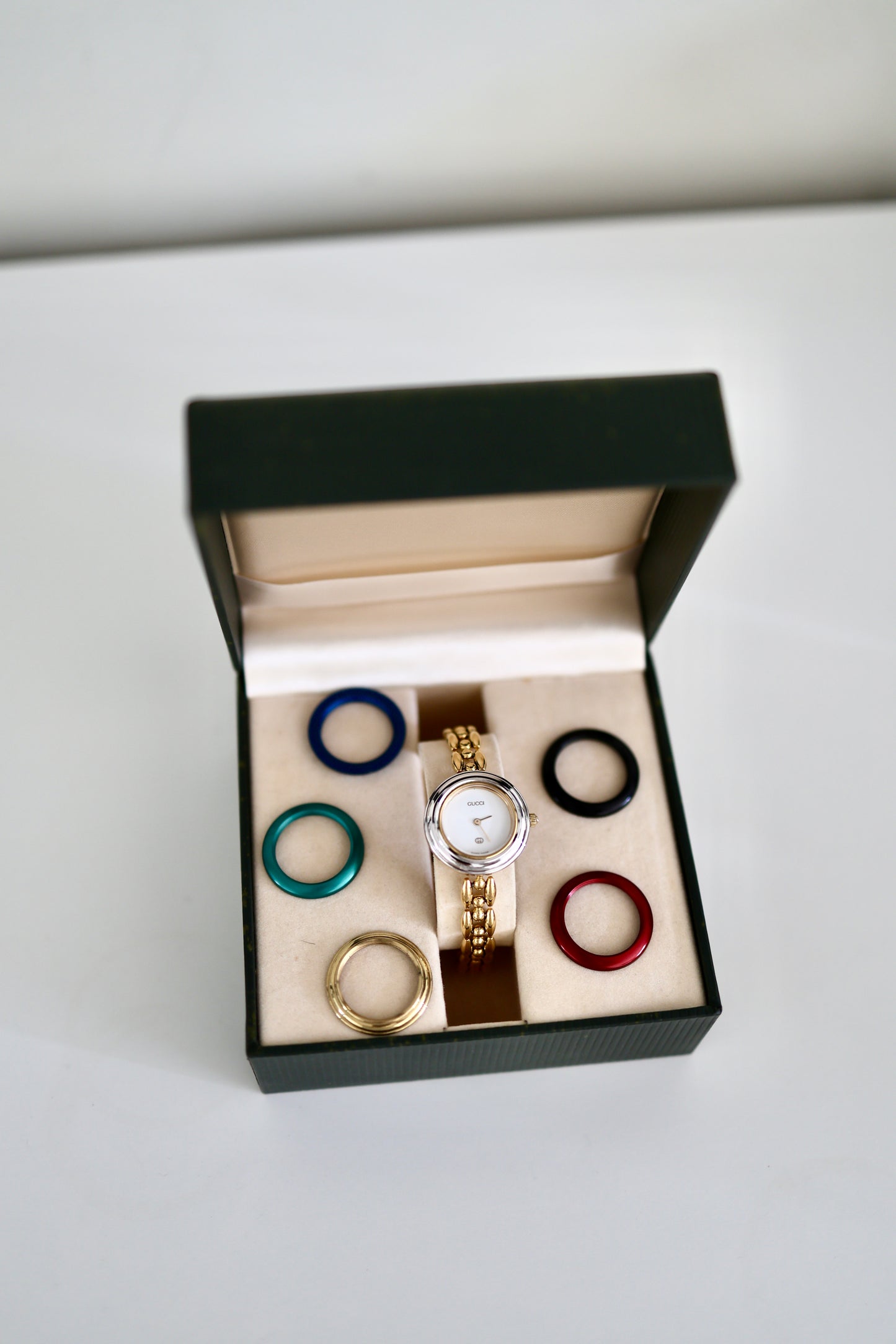 Vintage Gucci Bezel Watch with 6 Interchangeable Bezels