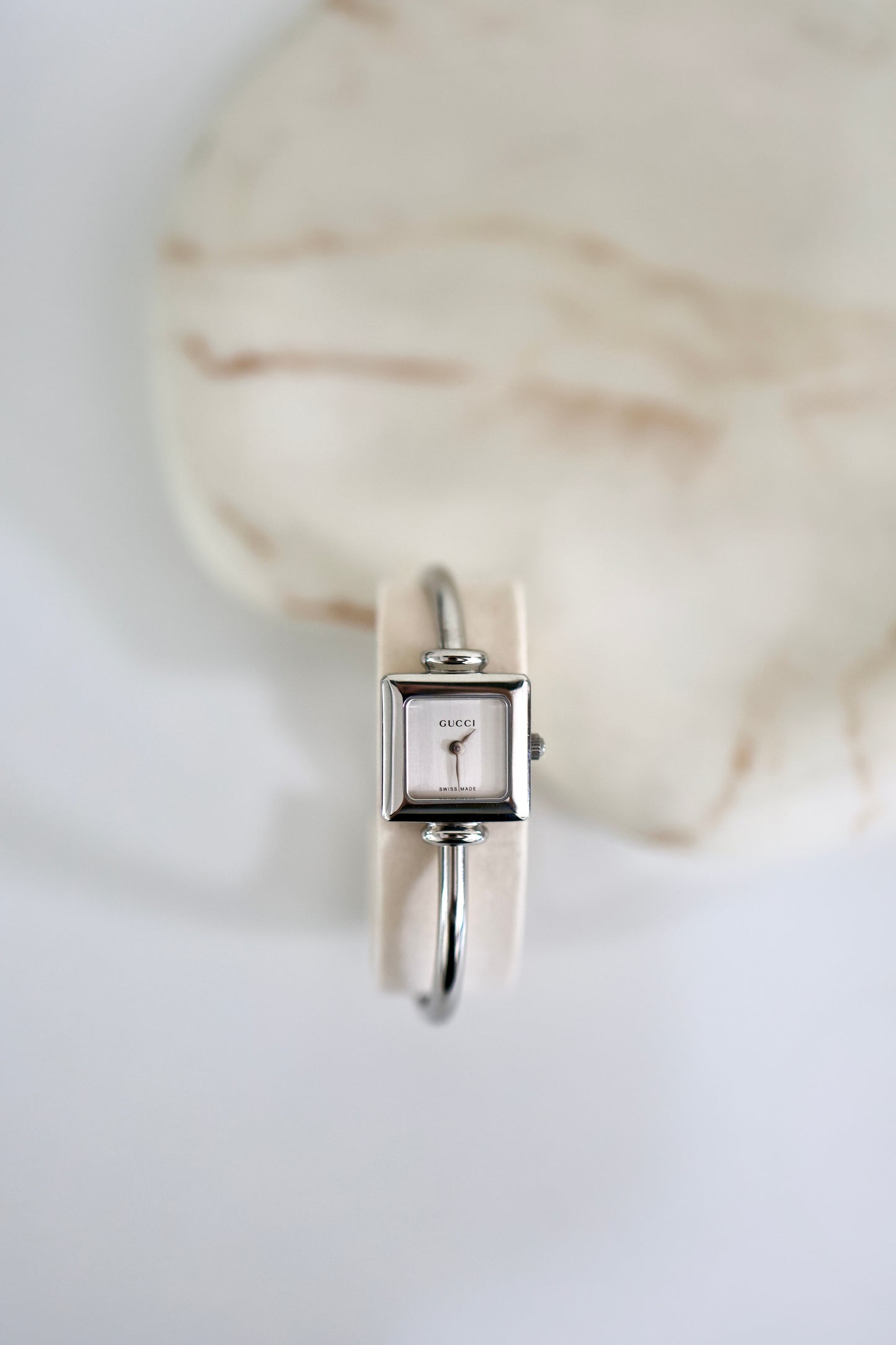 Vintage Gucci 1900L Watch