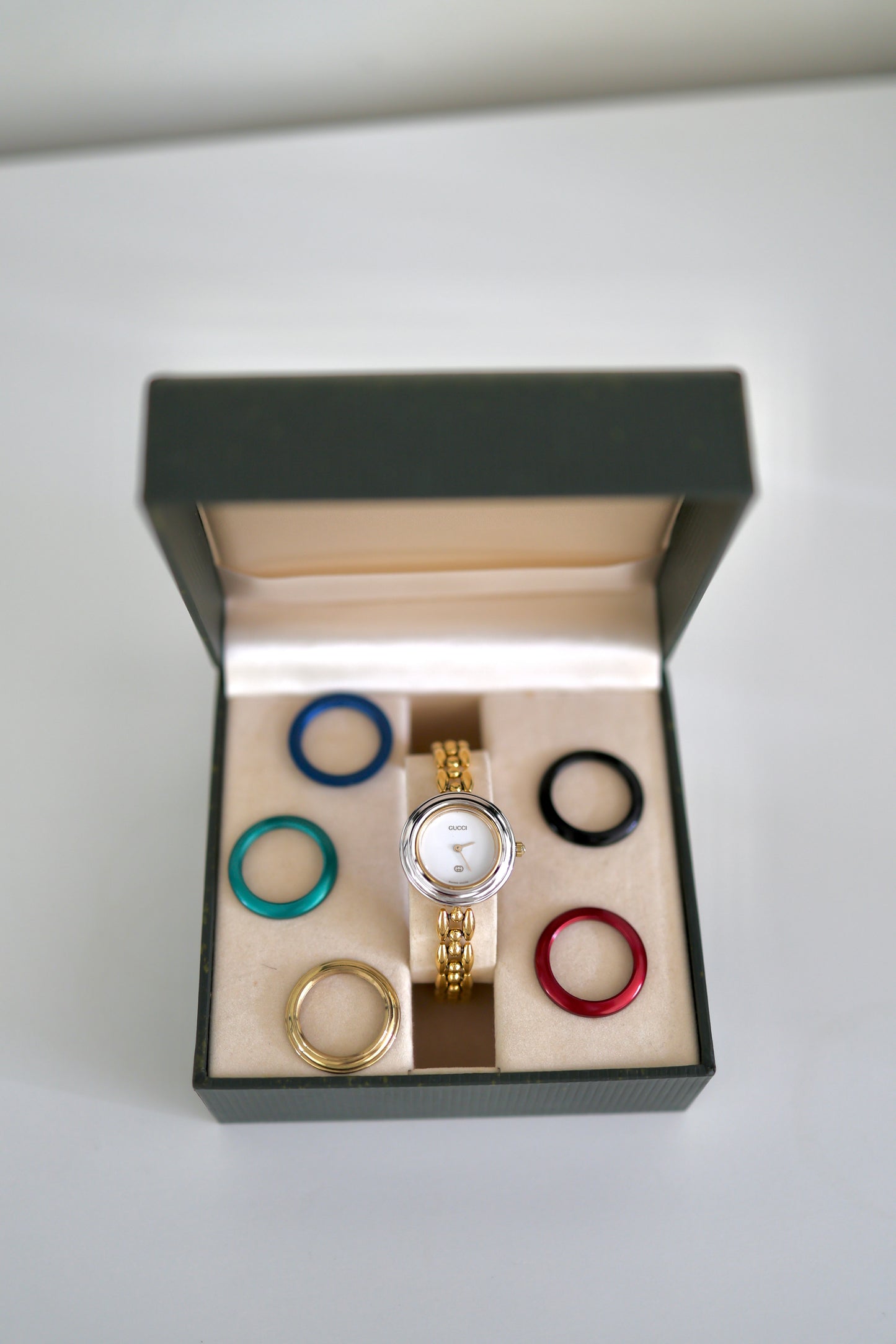 Vintage Gucci Bezel Watch with 6 Interchangeable Bezels