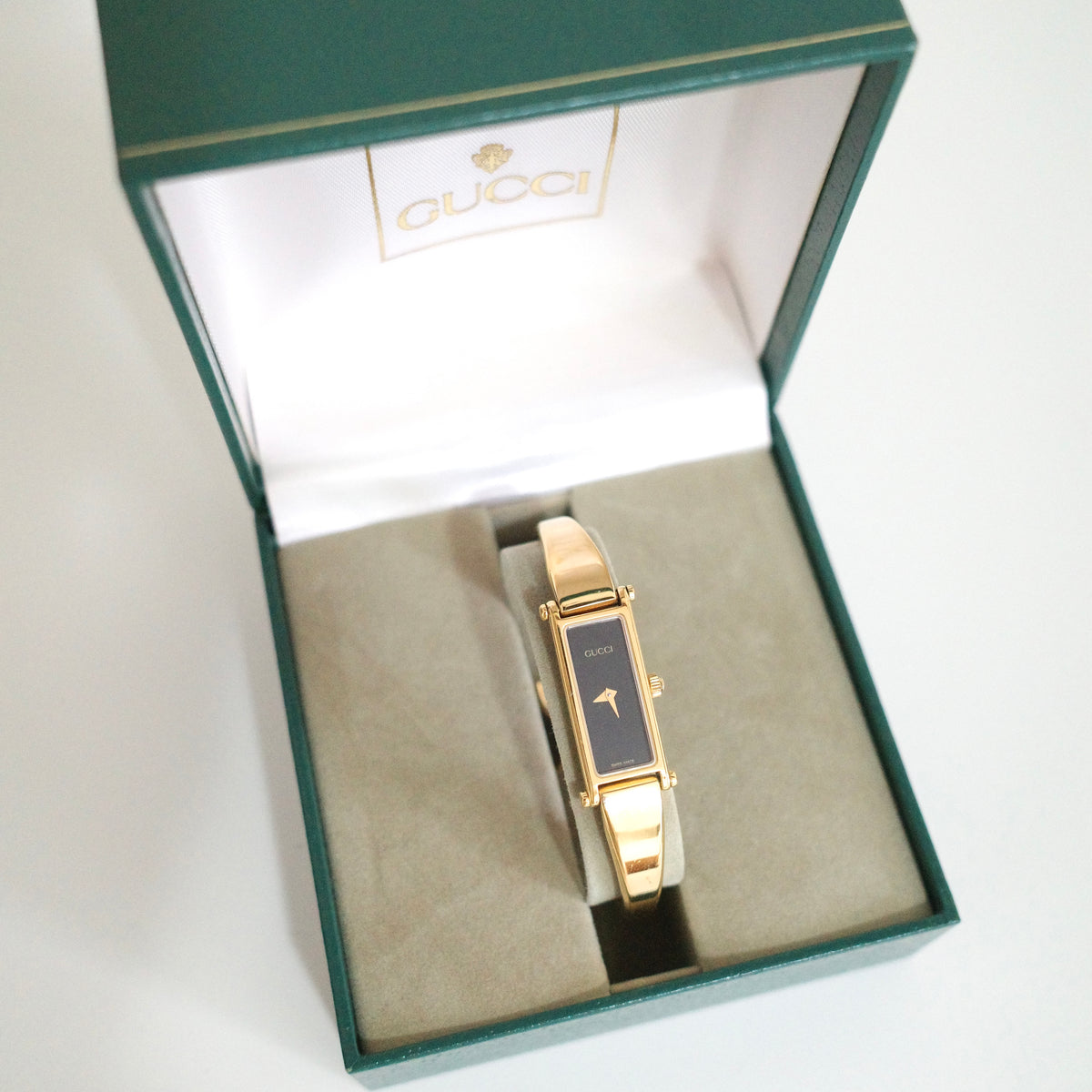 Vintage Gucci 1500L Gold Watch | Black Dial | Elegant Gold Bangle Bracelet | Classic Designer Timepiece