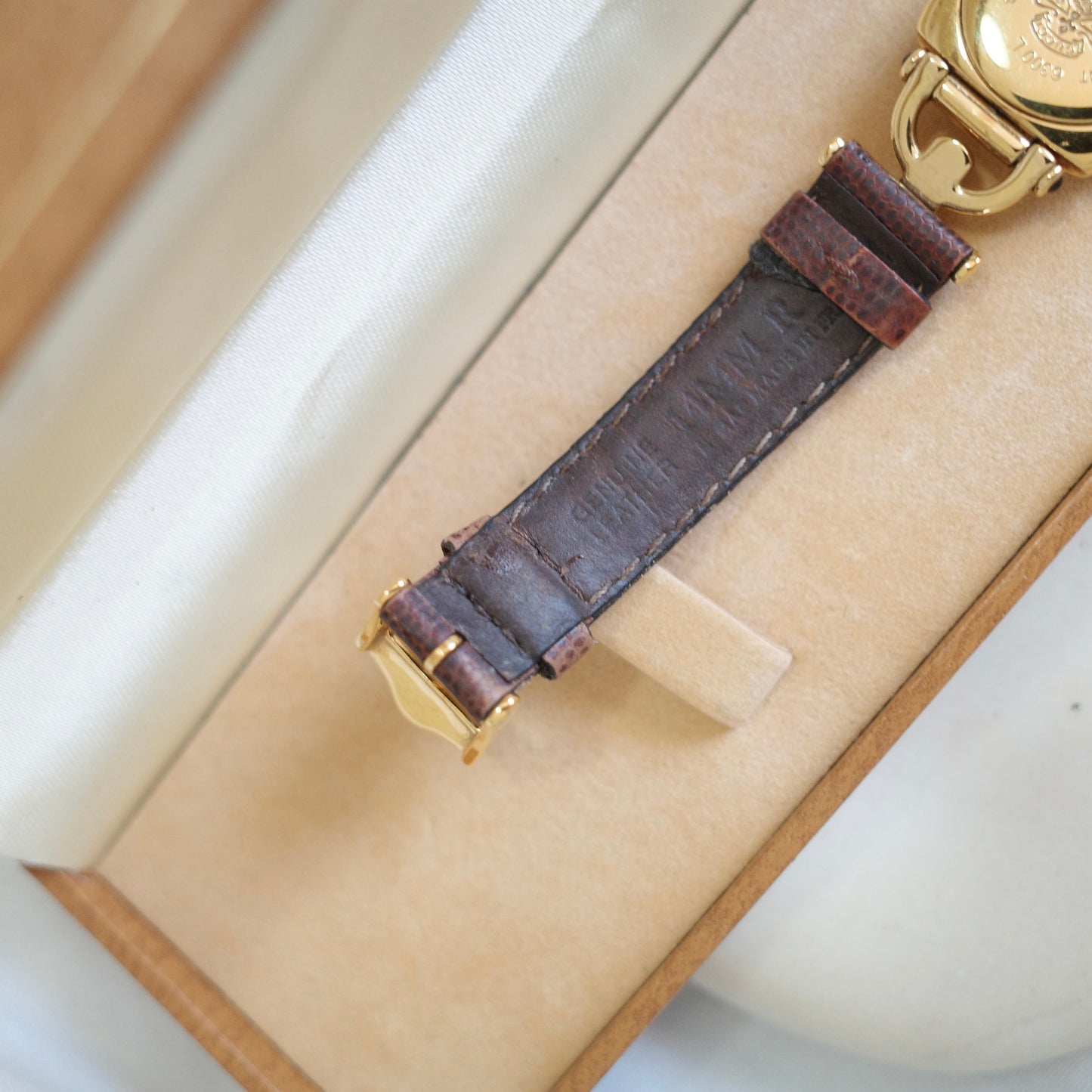 Vintage Gucci 6300L Horsebit Watch – Gold Tone & Brown Leather Swiss Made Timepiece