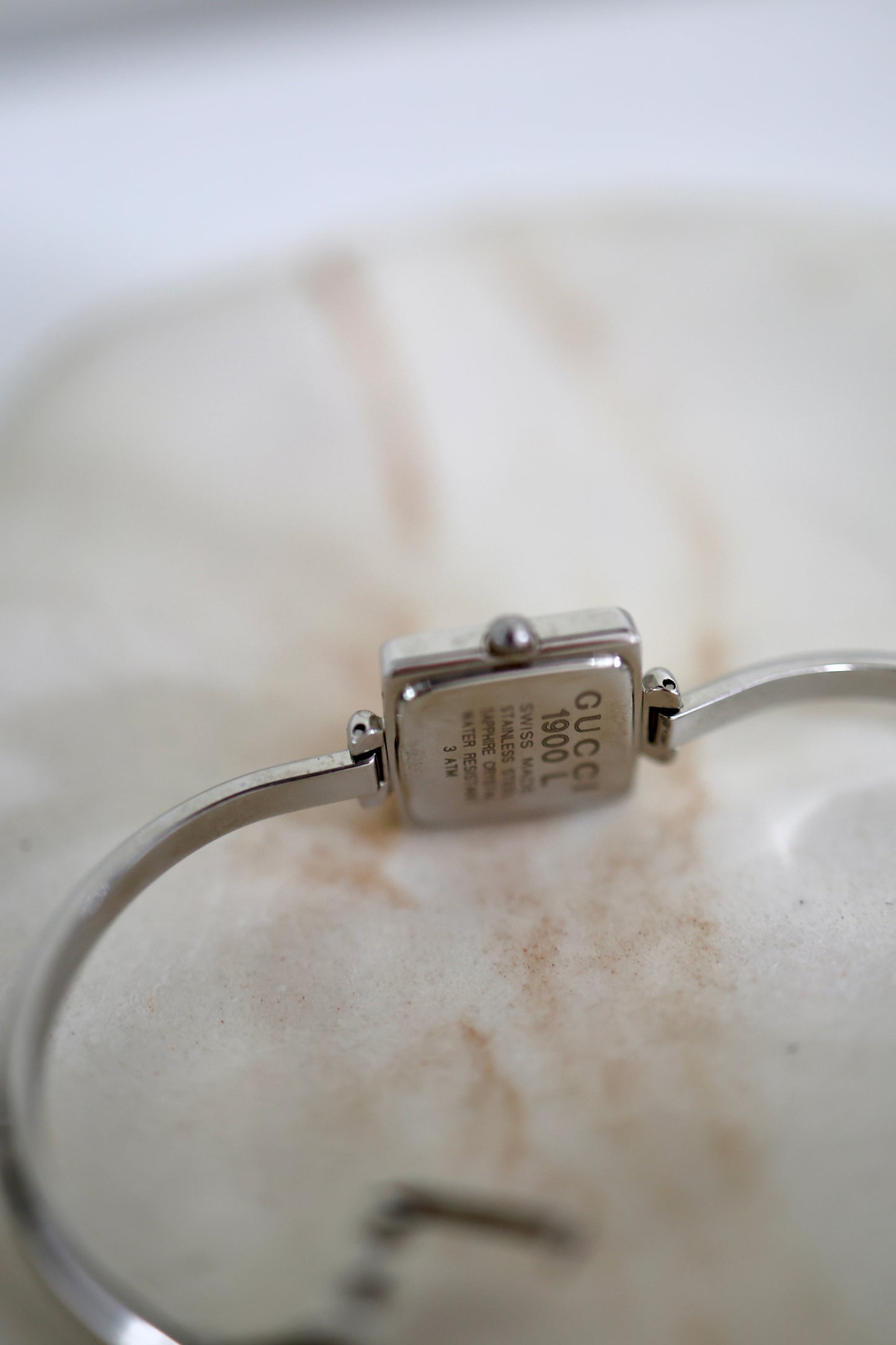 Vintage Gucci 1900L Watch