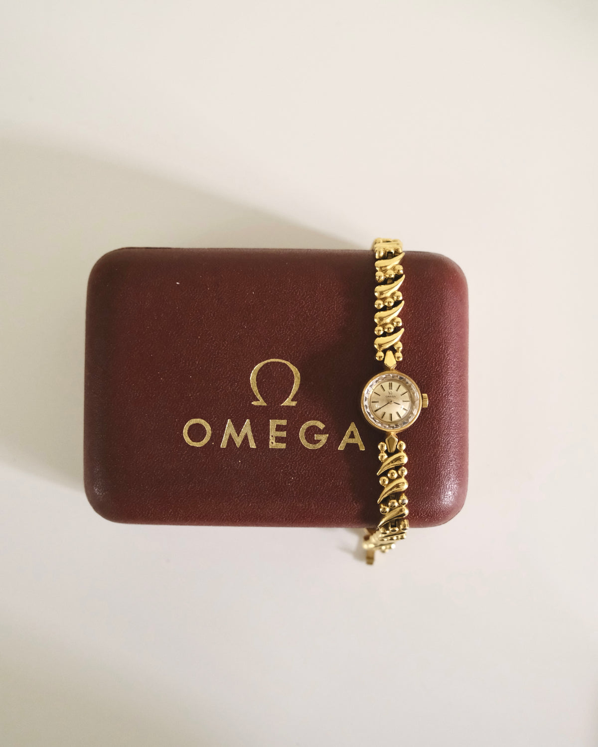 Vintage Omega Gold-Tone Manual Winding Watch | Elegant Swiss Mechanical Ladies Watch with Omega Box