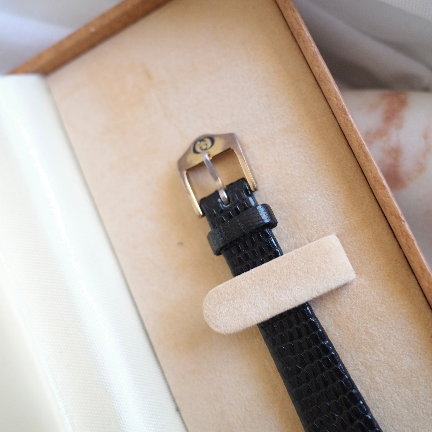 Vintage Gucci 4500L Watch | Black Leather Strap | Swiss Made