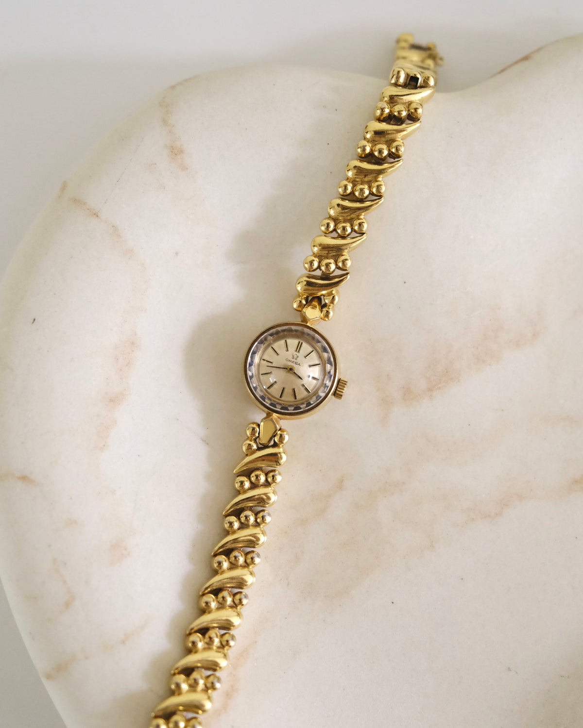 Vintage Omega Gold-Tone Manual Winding Watch | Elegant Swiss Mechanical Ladies Watch with Omega Box